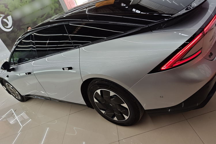 小鹏P7+ 2024款 超长续航 Max车身外观6003