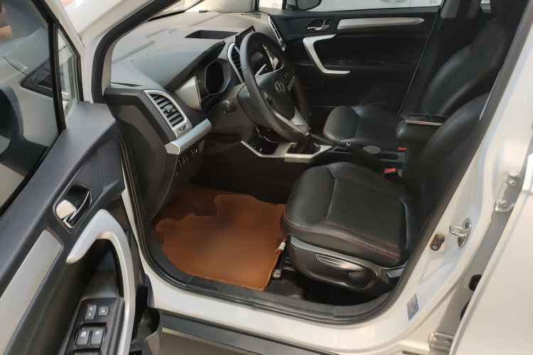 江汽集团 瑞风S3 2016款 1.5L 手动豪华智能型中控内饰20