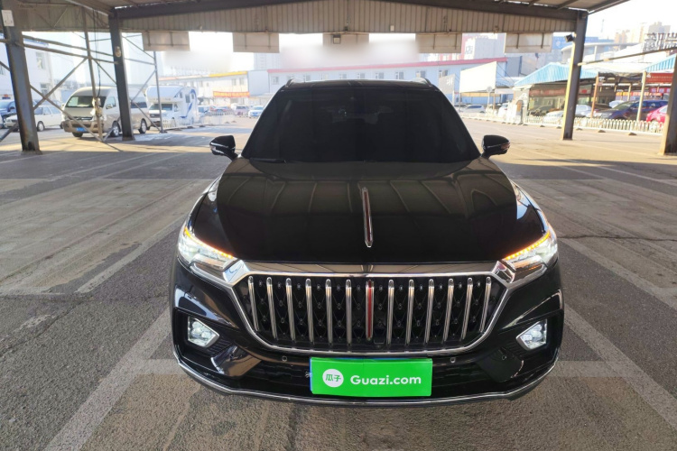 红旗HS5 2022款 改款 2.0T 智联旗享四驱版车身外观2