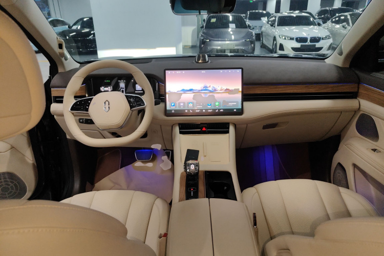 鸿蒙智行 问界M7 2024款 1.5T 后驱Plus版 5座中控内饰12