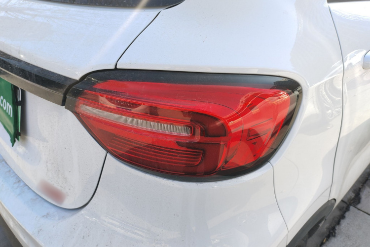 零跑汽车 零跑T03 2022款 炫晶版车身外观9