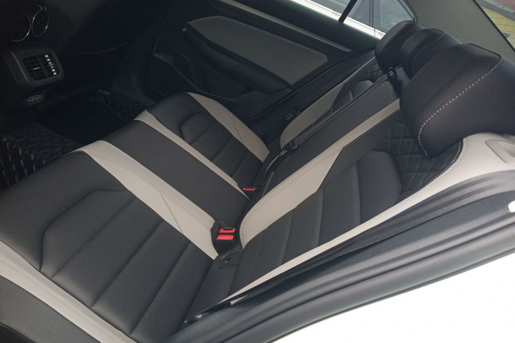 大众 宝来 2023款 300TSI DSG尊行版中控内饰21