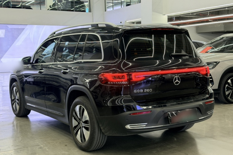 奔驰EQB 2022款 EQB 260车身外观6006