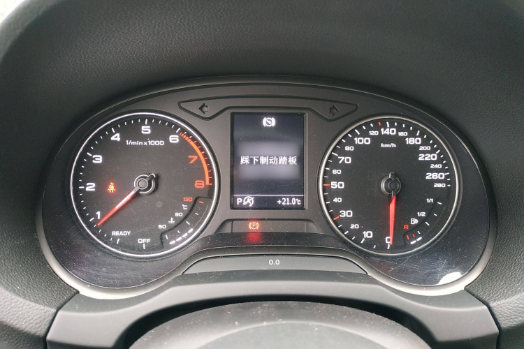 奥迪A3 2018款 30周年年型 Limousine 35 TFSI 进取型局部细节14