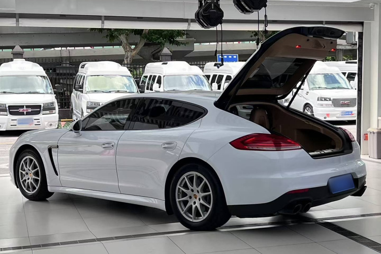 保时捷 2014款 Panamera 4 3.0T车身外观6004