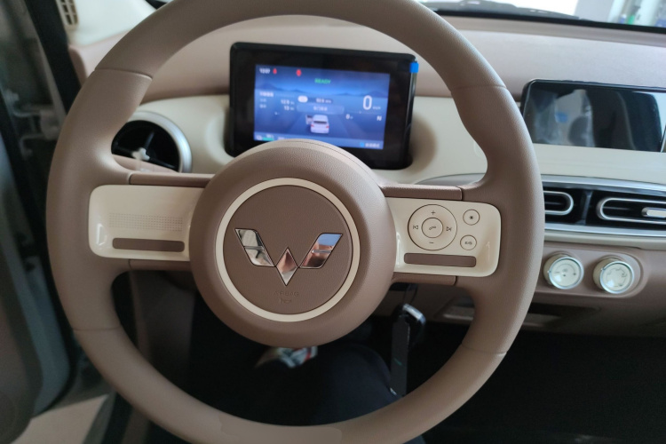 五菱汽车 宏光MINIEV 2025款 四门版 进阶款中控内饰13