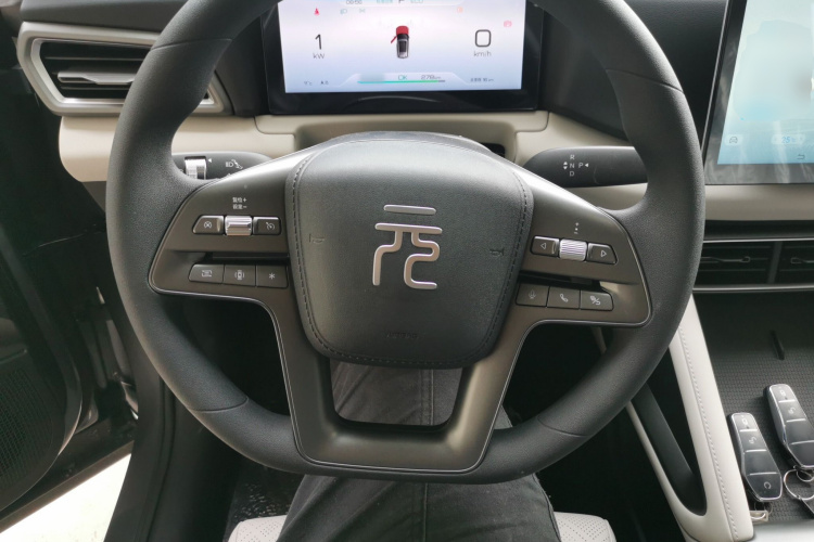 比亚迪 元UP 2025款 301KM 领航型局部细节13