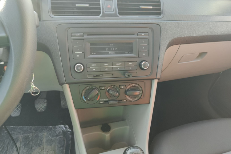 斯柯达 昕锐 2016款 1.4L 手动前行版局部细节16