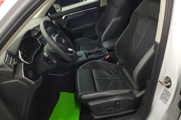 奥迪Q3 Sportback 2022款 40 TFSI 时尚型中控内饰19