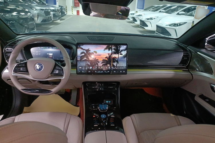 比亚迪 汉 2025款 EV 智驾版 506KM尊贵型中控内饰12