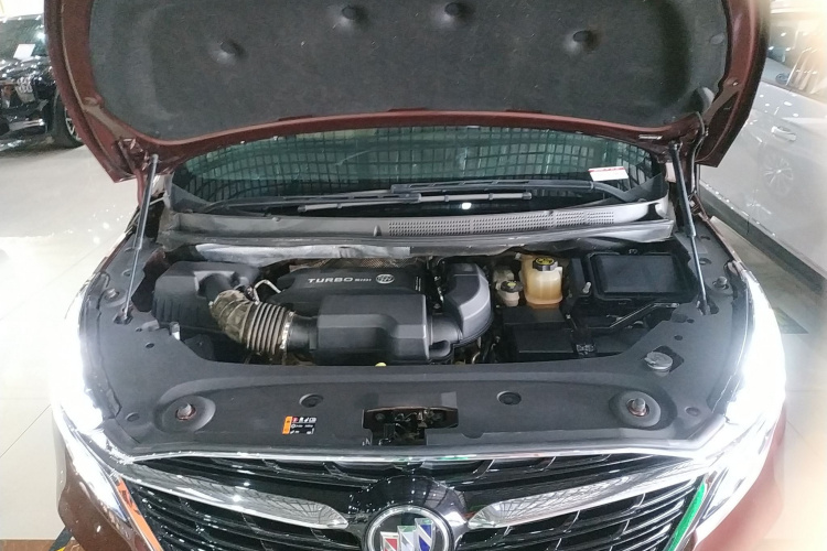 别克GL8 2022款 ES陆尊 653T 豪华型机舱底盘24