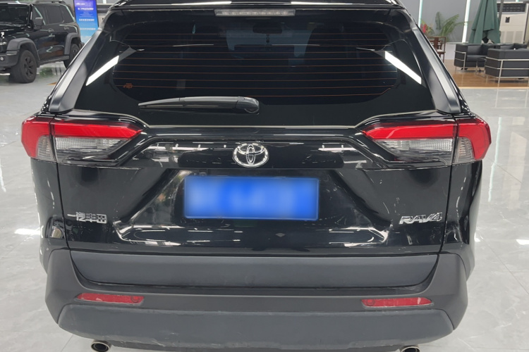 丰田 RAV4荣放 2023款 2.0L CVT两驱都市版车身外观6004