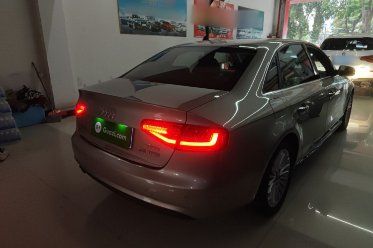 奥迪A4L 2016款 35 TFSI 典藏版 自动标准型车身外观6005
