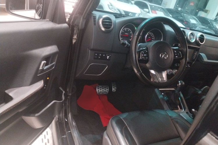 北京越野 北京BJ40 2016款 40L 2.3T 自动四驱尊享版中控内饰20