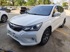 比亚迪 宋 2016款 盖世版 1.5TI 手动豪雅型