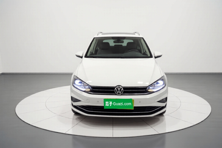 大众 高尔夫·嘉旅 2019款 280TSI 自动好奇型 国V车身外观2