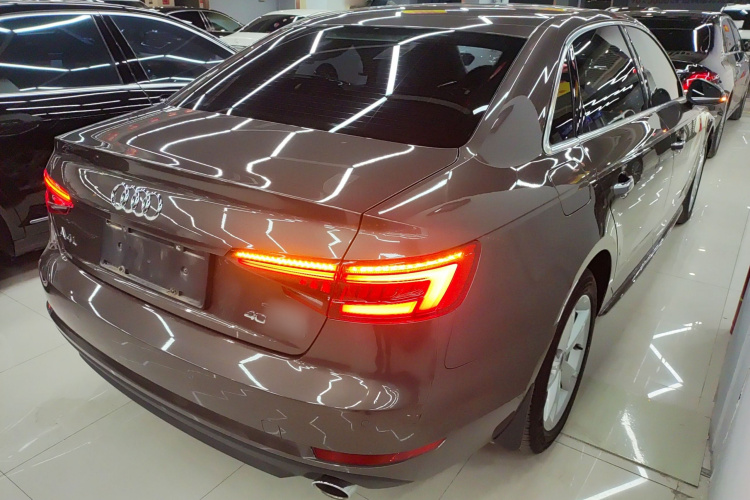 奥迪A4L 2017款 40 TFSI 时尚型车身外观7