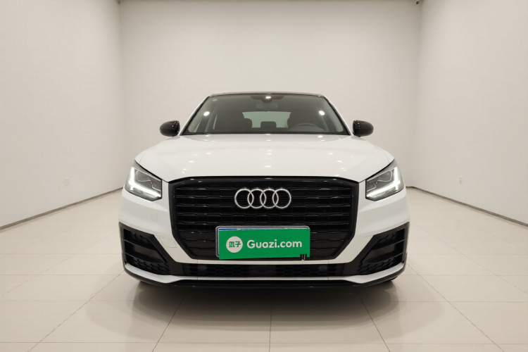 奥迪Q2L 2021款 35 TFSI 时尚动感型车身外观2