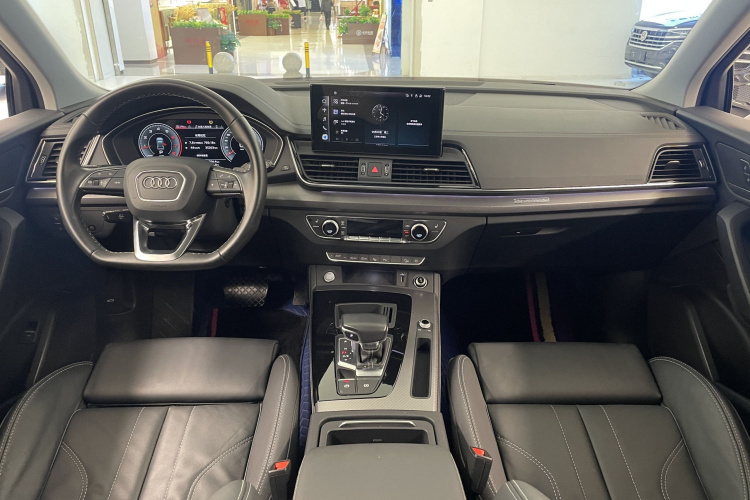 奥迪Q5L 2022款 改款 40T 豪华动感型中控内饰7008