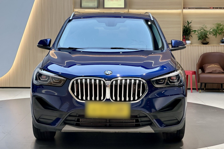 宝马X1 2020款 sDrive20Li 时尚型车身外观6001