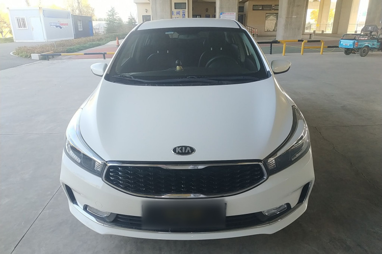 起亚K3 2017款  1.6L 自动15周年特别版GLS车身外观2