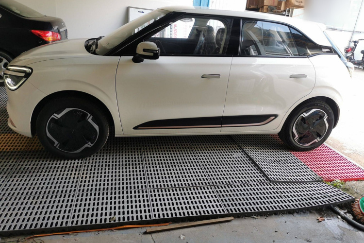 东风纳米 纳米01 2024款 焕新版 330 Plus智+车身外观6003