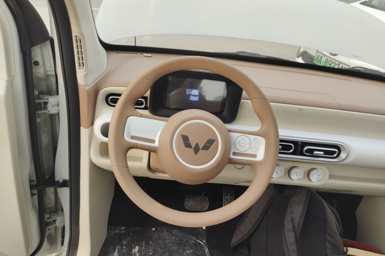 五菱汽车 宏光MINIEV 2024款 第三代 215km 青春版中控内饰13