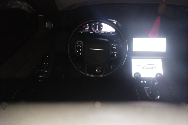 路虎 揽胜极光 2020款 249PS R-DYNAMIC SE 运动科技版局部细节13