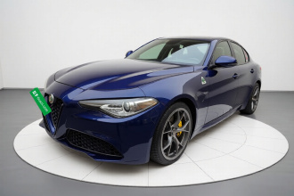 阿尔法·罗密欧 Giulia朱丽叶 2017款 2.0T 280HP 豪华版