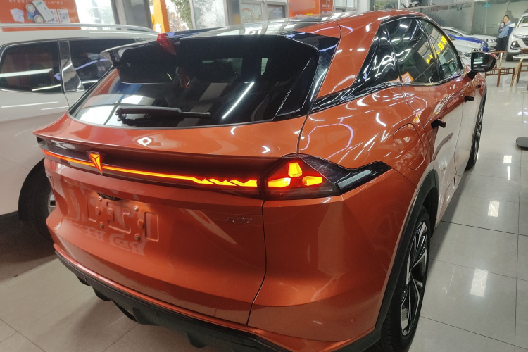 深蓝汽车 深蓝S07 2024款 215Max 乾崑智驾ADS SE增程版车身外观6