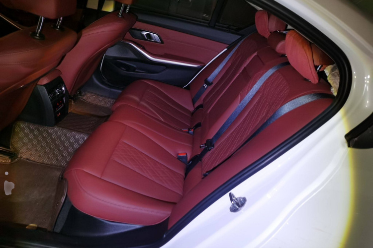 宝马3系 2023款 320Li M运动套装中控内饰7004