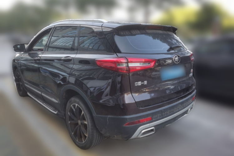 一汽 森雅R9 2018款 1.2T 手动豪华智尚型车身外观5