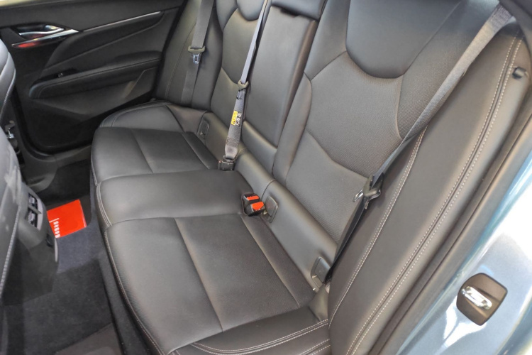 凯迪拉克CT4 2023款 28T 豪华型中控内饰21