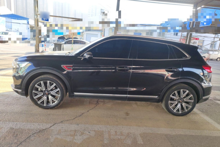 红旗HS5 2022款 改款 2.0T 智联旗享四驱版车身外观4