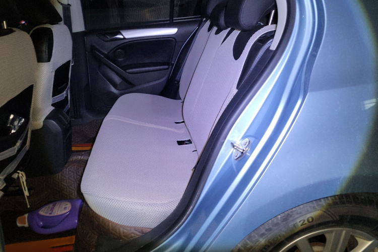 大众 高尔夫 2012款 1.4TSI 蓝驱版中控内饰7004