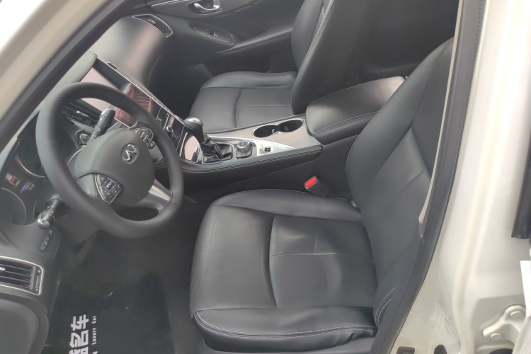 英菲尼迪Q50L 2016款 2.0T 悦享版局部细节19