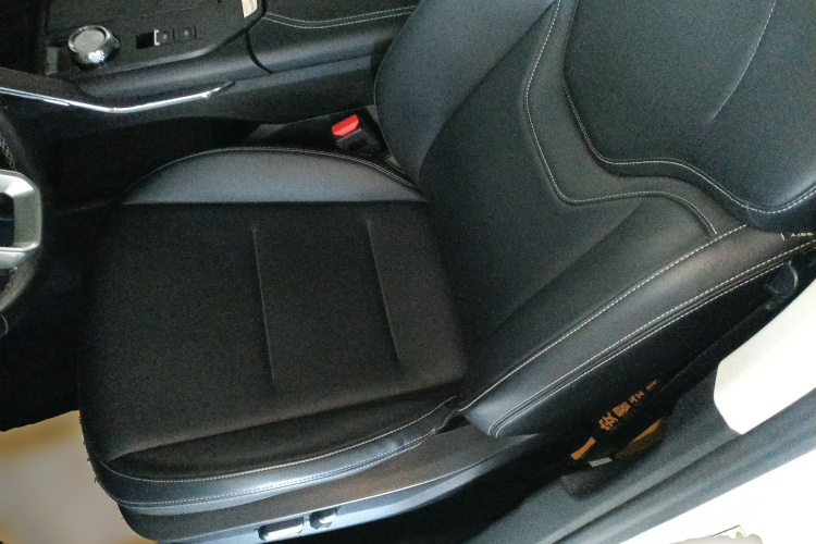 哈弗H6新能源 2023款 DHT-PHEV 110KM 悦行版局部细节19