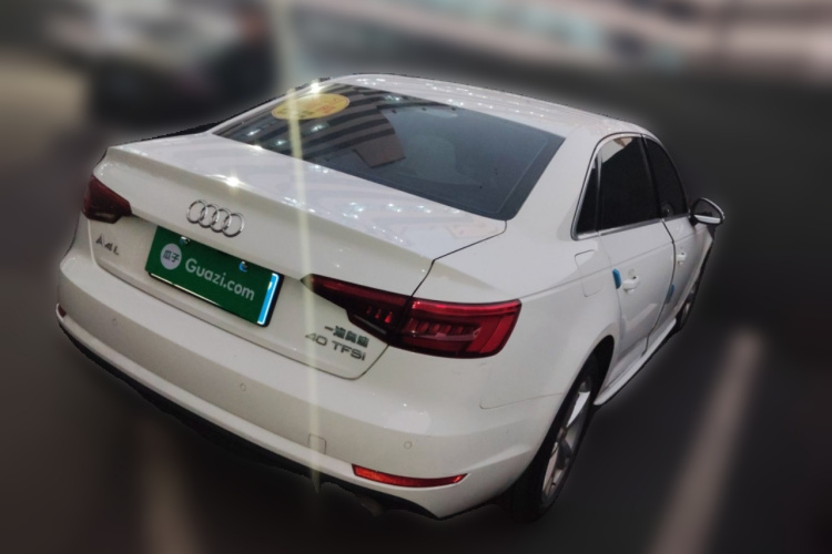 奥迪A4L 2017款 40 TFSI 时尚型车身外观7