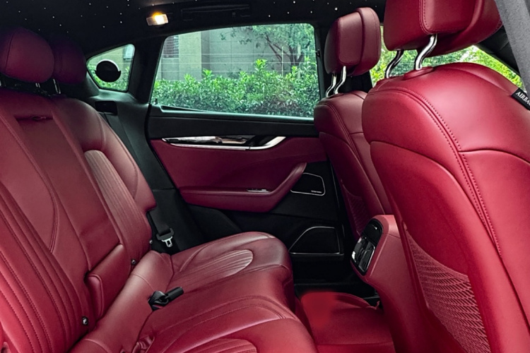 玛莎拉蒂 Levante 2016款 3.0T 标准型中控内饰21