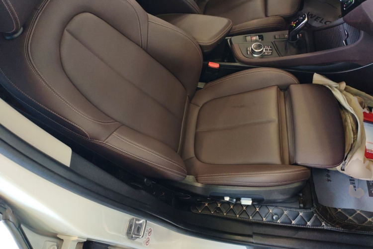 宝马X1 2022款 sDrive25Li 领先型局部细节41