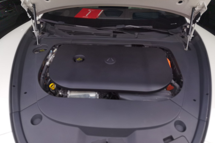 腾势Z9GT 2024款 1100四驱Max版机舱底盘24