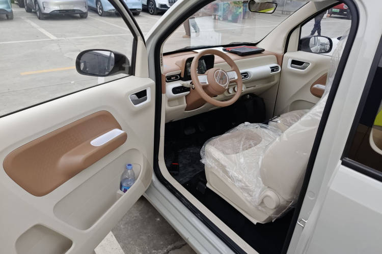 五菱汽车 宏光MINIEV 2024款 第三代 215km 青春版中控内饰20