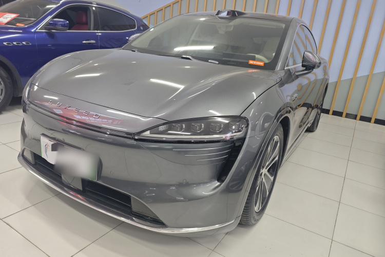 鸿蒙智行 智界R7 2024款 纯电 802km Max车身外观1