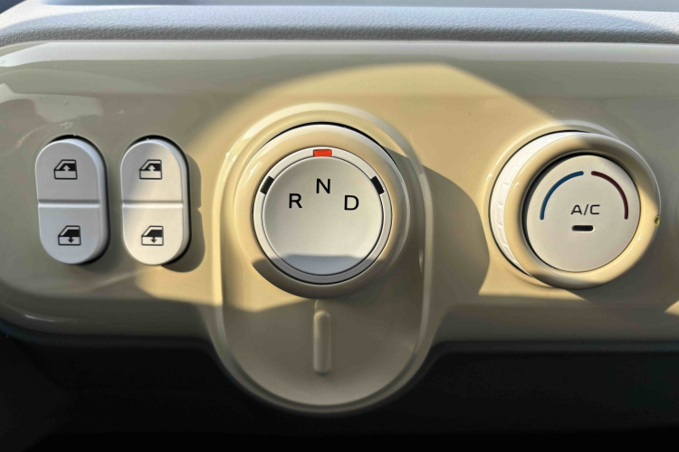 奔腾小马 2025款 222km 灵动马局部细节18