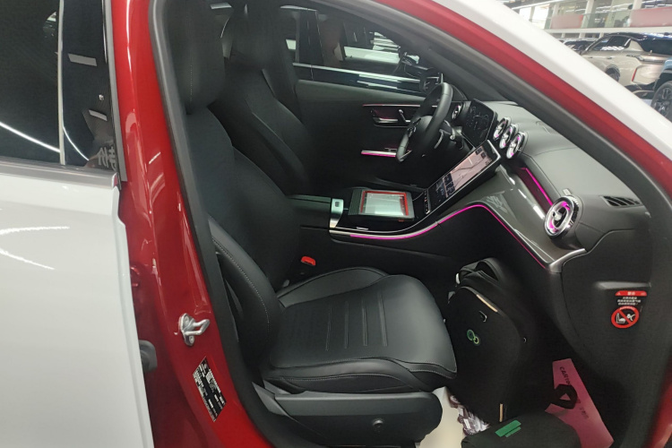 奔驰C级 2023款 C 260 L 运动版局部细节41