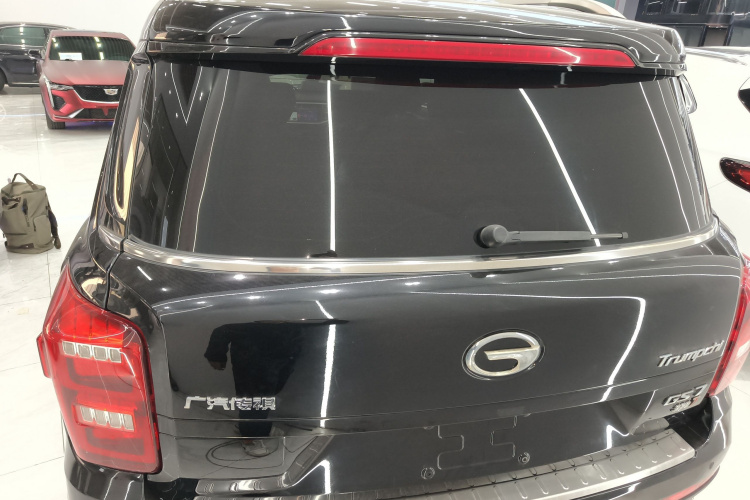 广汽传祺 传祺GS7 2017款 320T 两驱豪华智联型车身外观6004