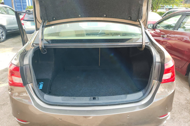 别克 英朗 2017款 15N 自动豪华型局部细节23