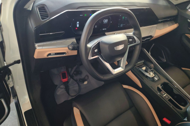 吉利汽车 豪越PRO 2024款 1.5T DCT 纵横+中控内饰12