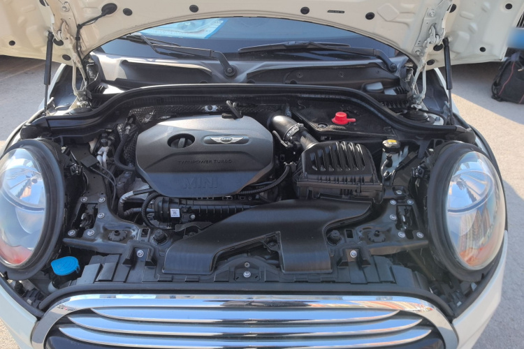 MINI 2015款 1.5T COOPER Fun 五门版机舱底盘24