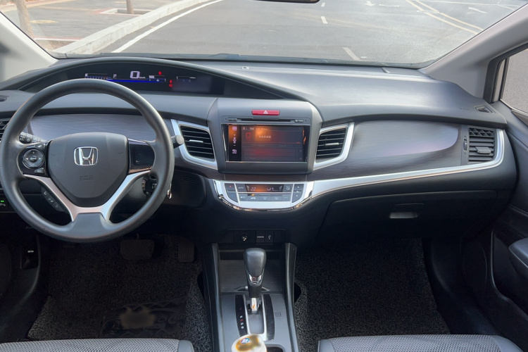 本田 杰德 2013款 1.8L 自动舒适版 5座中控内饰7002